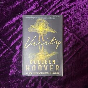 Verity by Colleen Hoover
